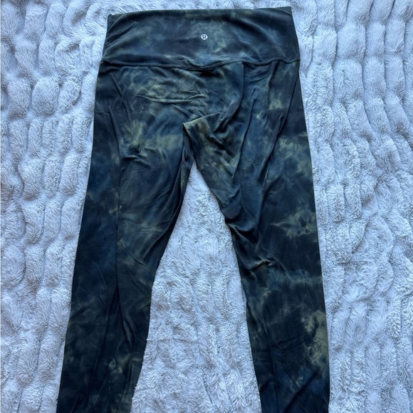 Lululemon Tie-Dye High-Waisted Leggings size 12 - Picture 3 of 6